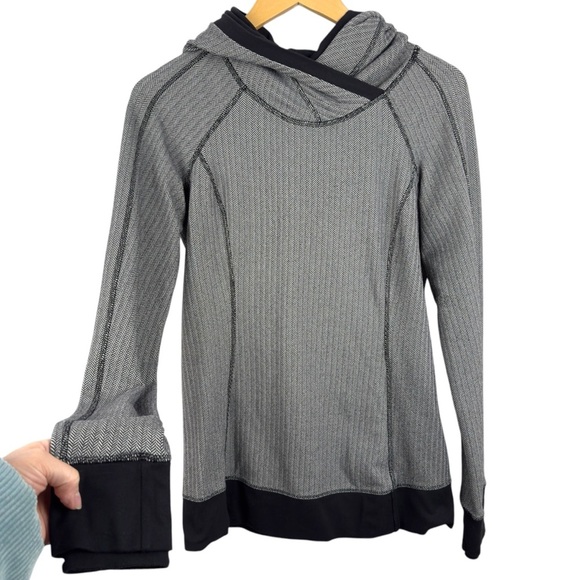 Lululemon Think Fast Hoodie Heathered Herringbone Silver Spoon Black Size 8 - Picture 5 of 14